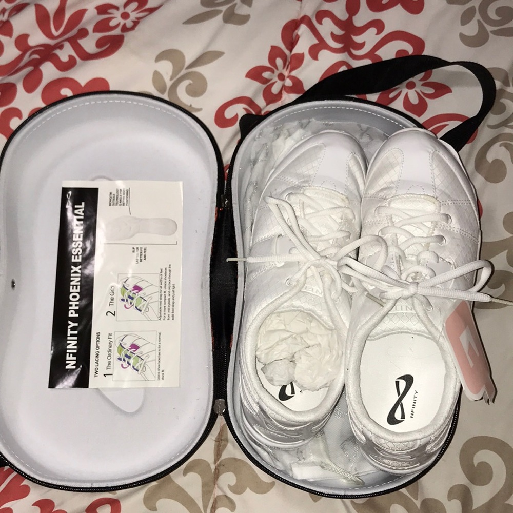 Nfinity cheer shoes